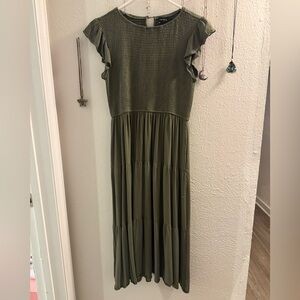 Chic Olive Dress with Pockets